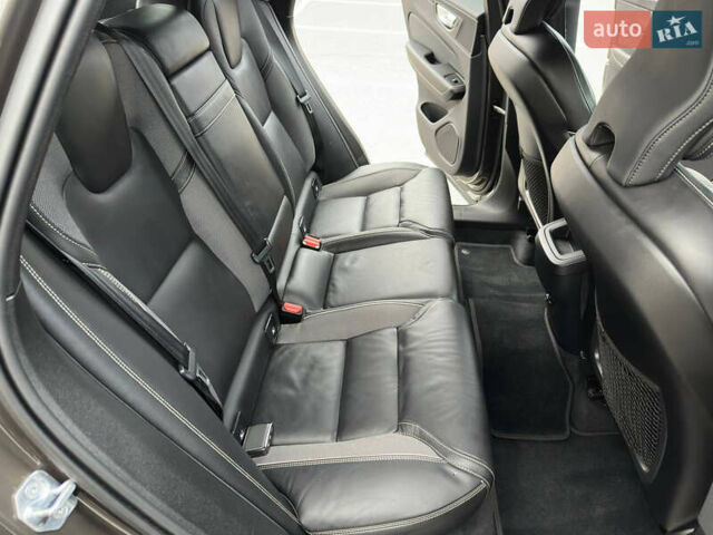 Серый Вольво ХС60, объемом двигателя 1.97 л и пробегом 183 тыс. км за 31999 $, фото 25 на Automoto.ua