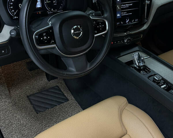 Серый Вольво ХС60, объемом двигателя 1.97 л и пробегом 19 тыс. км за 39000 $, фото 17 на Automoto.ua