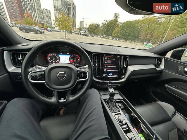 Сірий Вольво ХС60, об'ємом двигуна 1.97 л та пробігом 185 тис. км за 32200 $, фото 30 на Automoto.ua