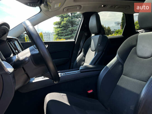 Серый Вольво ХС60, объемом двигателя 2 л и пробегом 216 тыс. км за 37690 $, фото 14 на Automoto.ua