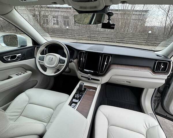 Сірий Вольво ХС60, об'ємом двигуна 1.97 л та пробігом 85 тис. км за 38000 $, фото 21 на Automoto.ua