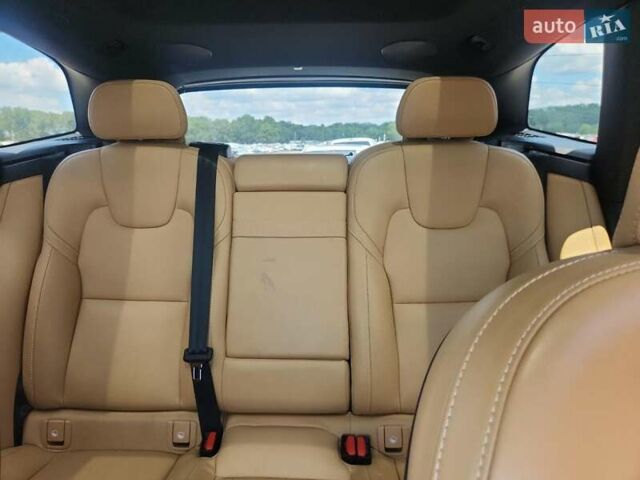 Сірий Вольво ХС60, об'ємом двигуна 2 л та пробігом 64 тис. км за 4000 $, фото 9 на Automoto.ua