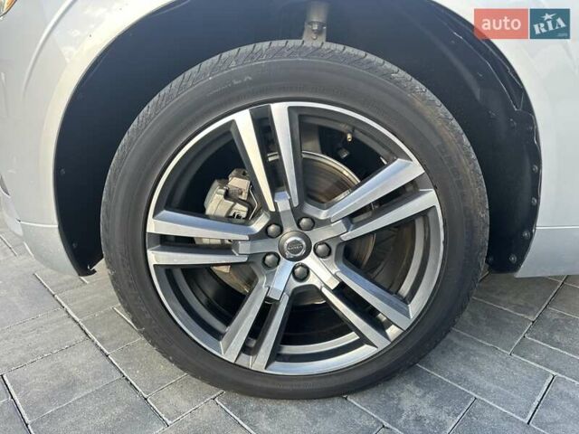 Вольво ХС60 2021 в Луцке на Automoto.ua Серый Вольво ХС60, объемом двигателя 2 л и пробегом 63 тыс. км за 28000 $, фото 8 на Automoto.ua