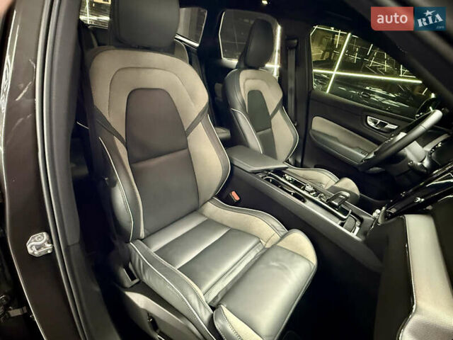 Серый Вольво ХС60, объемом двигателя 1.97 л и пробегом 82 тыс. км за 42000 $, фото 19 на Automoto.ua