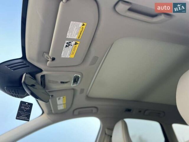 Серый Вольво ХС60, объемом двигателя 1.97 л и пробегом 76 тыс. км за 39500 $, фото 10 на Automoto.ua