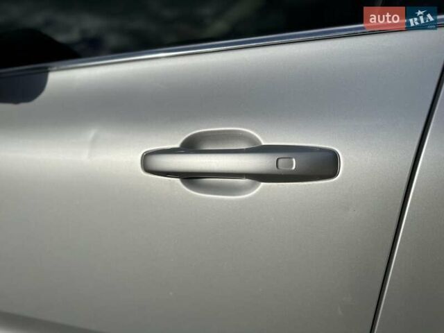 Вольво ХС60 2021 в Луцке на Automoto.ua Серый Вольво ХС60, объемом двигателя 2 л и пробегом 63 тыс. км за 28000 $, фото 10 на Automoto.ua