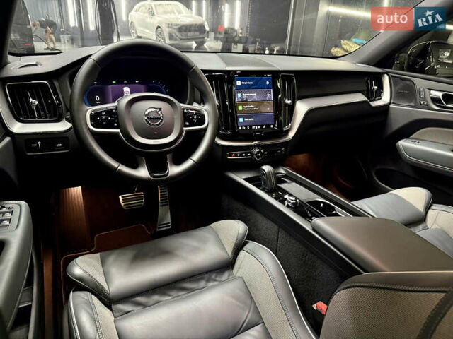 Серый Вольво ХС60, объемом двигателя 1.97 л и пробегом 82 тыс. км за 42000 $, фото 14 на Automoto.ua