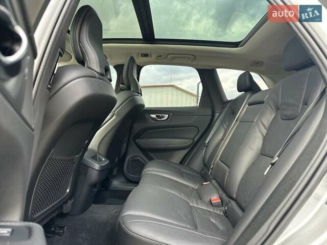 Вольво ХС60 2021 в Луцке на Automoto.ua Серый Вольво ХС60, объемом двигателя 2 л и пробегом 63 тыс. км за 28000 $, фото 31 на Automoto.ua
