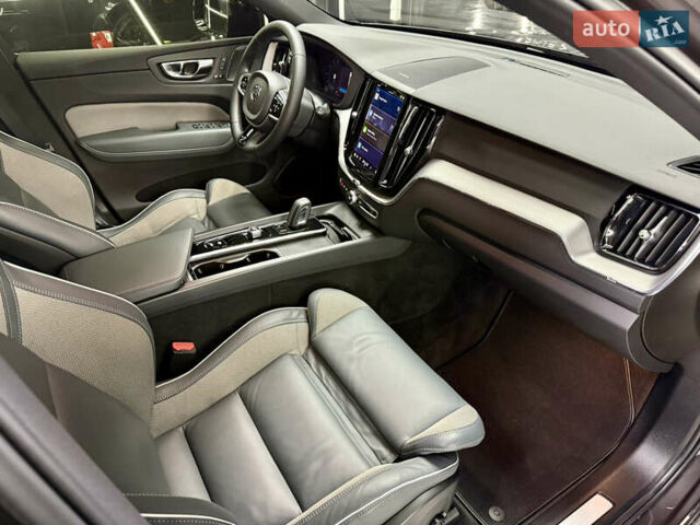 Серый Вольво ХС60, объемом двигателя 1.97 л и пробегом 82 тыс. км за 42000 $, фото 18 на Automoto.ua