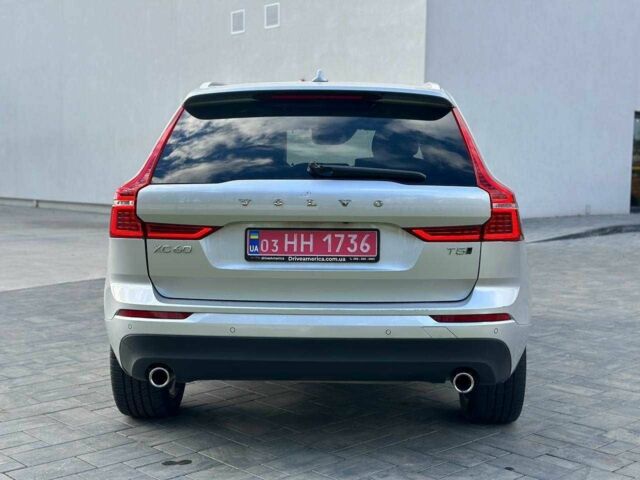 Сірий Вольво ХС60, об'ємом двигуна 2 л та пробігом 65 тис. км за 28000 $, фото 5 на Automoto.ua