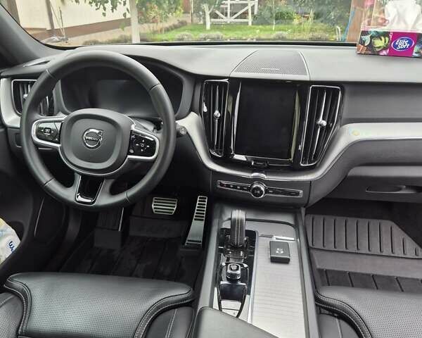 Серый Вольво ХС60, объемом двигателя 1.97 л и пробегом 99 тыс. км за 45500 $, фото 12 на Automoto.ua