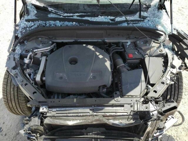 Серый Вольво ХС60, объемом двигателя 2 л и пробегом 29 тыс. км за 17800 $, фото 10 на Automoto.ua