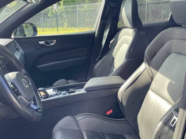 Серый Вольво ХС60, объемом двигателя 2 л и пробегом 16 тыс. км за 23000 $, фото 8 на Automoto.ua