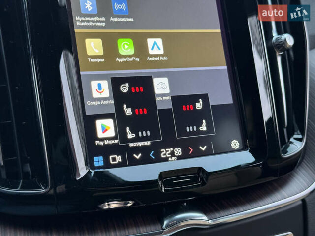 Вольво ХС60 2022 в Киеве на Automoto.ua Серый Вольво ХС60, объемом двигателя 2 л и пробегом 34 тыс. км за 49000 $, фото 49 на Automoto.ua