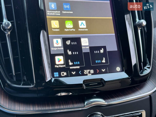 Вольво ХС60 2022 в Киеве на Automoto.ua Серый Вольво ХС60, объемом двигателя 2 л и пробегом 34 тыс. км за 49000 $, фото 50 на Automoto.ua