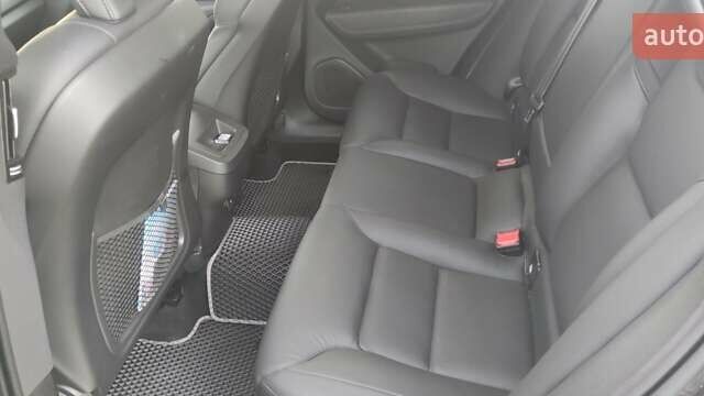 Серый Вольво ХС60, объемом двигателя 1.97 л и пробегом 47 тыс. км за 43999 $, фото 7 на Automoto.ua