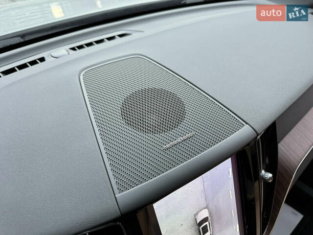 Вольво ХС60 2022 в Киеве на Automoto.ua Серый Вольво ХС60, объемом двигателя 2 л и пробегом 34 тыс. км за 49000 $, фото 46 на Automoto.ua