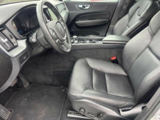 Серый Вольво ХС60, объемом двигателя 2 л и пробегом 29 тыс. км за 13200 $, фото 7 на Automoto.ua