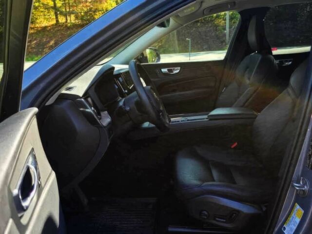 Серый Вольво ХС60, объемом двигателя 2 л и пробегом 11 тыс. км за 35300 $, фото 9 на Automoto.ua