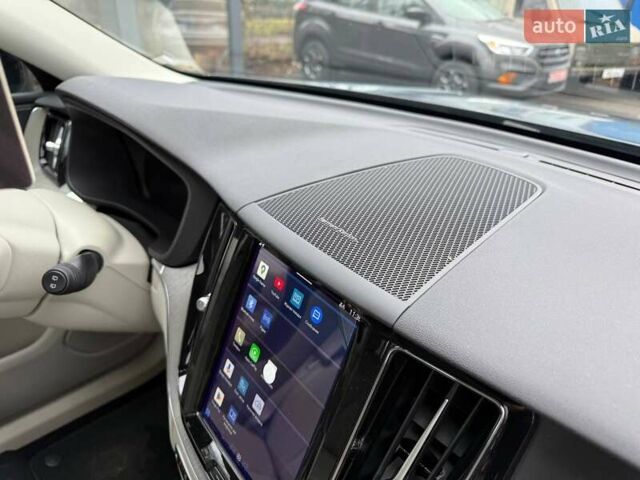 Серый Вольво ХС60, объемом двигателя 1.97 л и пробегом 28 тыс. км за 57000 $, фото 31 на Automoto.ua