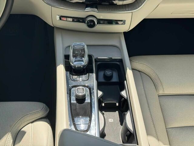 Сірий Вольво ХС60, об'ємом двигуна 2 л та пробігом 30 тис. км за 16500 $, фото 10 на Automoto.ua