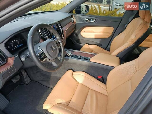 Серый Вольво ХС60, объемом двигателя 2 л и пробегом 77 тыс. км за 59900 $, фото 19 на Automoto.ua
