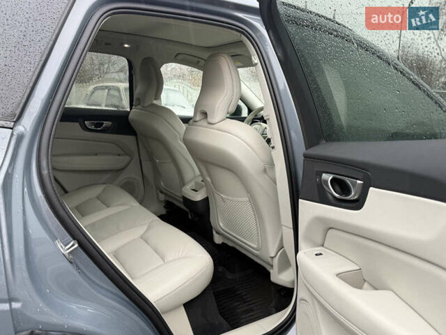 Серый Вольво ХС60, объемом двигателя 1.97 л и пробегом 14 тыс. км за 43000 $, фото 6 на Automoto.ua