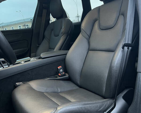 Сірий Вольво ХС60, об'ємом двигуна 1.97 л та пробігом 13 тис. км за 58000 $, фото 16 на Automoto.ua