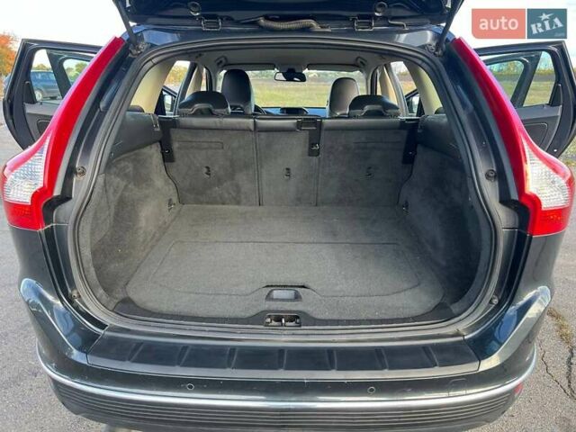 Синій Вольво ХС60, об'ємом двигуна 2.4 л та пробігом 218 тис. км за 13000 $, фото 34 на Automoto.ua