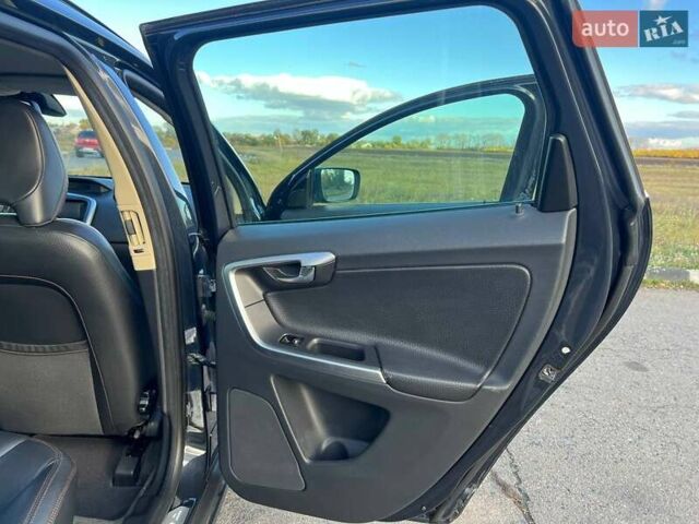 Синій Вольво ХС60, об'ємом двигуна 2.4 л та пробігом 218 тис. км за 13000 $, фото 18 на Automoto.ua