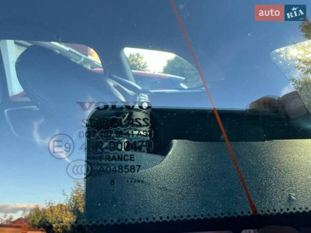 Синій Вольво ХС60, об'ємом двигуна 2.4 л та пробігом 218 тис. км за 13000 $, фото 47 на Automoto.ua