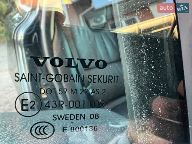 Синій Вольво ХС60, об'ємом двигуна 2.4 л та пробігом 218 тис. км за 13000 $, фото 42 на Automoto.ua