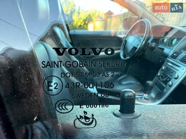 Синій Вольво ХС60, об'ємом двигуна 2.4 л та пробігом 218 тис. км за 13000 $, фото 43 на Automoto.ua