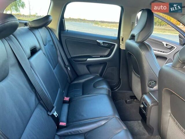 Синій Вольво ХС60, об'ємом двигуна 2.4 л та пробігом 218 тис. км за 13000 $, фото 20 на Automoto.ua