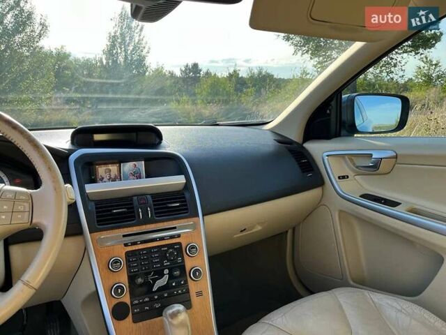 Синій Вольво ХС60, об'ємом двигуна 2.95 л та пробігом 260 тис. км за 13200 $, фото 3 на Automoto.ua