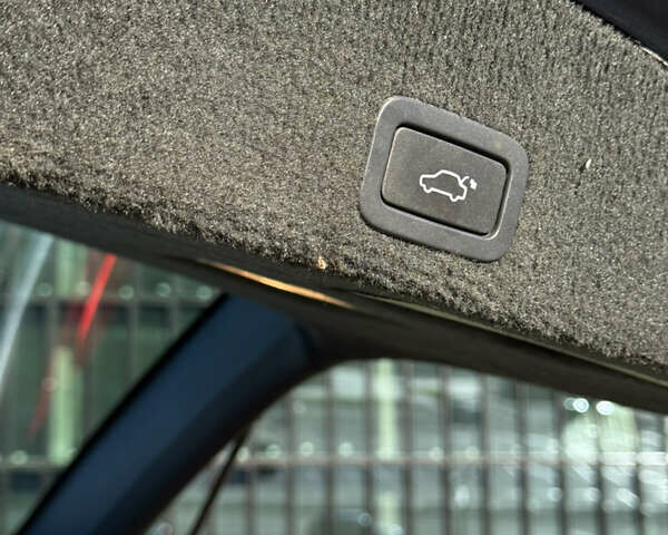 Синий Вольво ХС60, объемом двигателя 2.4 л и пробегом 153 тыс. км за 14700 $, фото 33 на Automoto.ua