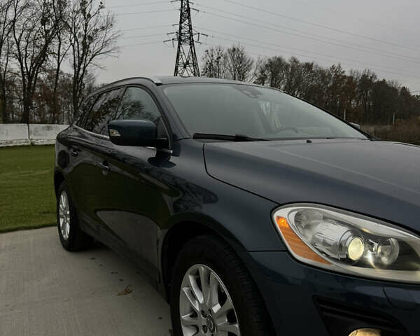 Синий Вольво ХС60, объемом двигателя 2.4 л и пробегом 240 тыс. км за 12800 $, фото 8 на Automoto.ua