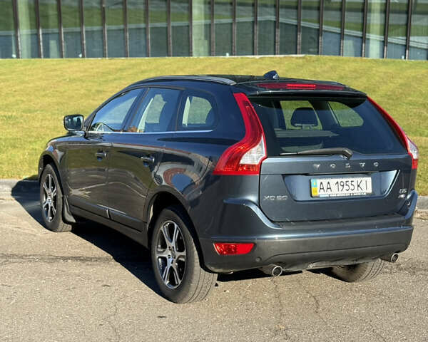 Синий Вольво ХС60, объемом двигателя 2.4 л и пробегом 153 тыс. км за 14700 $, фото 3 на Automoto.ua