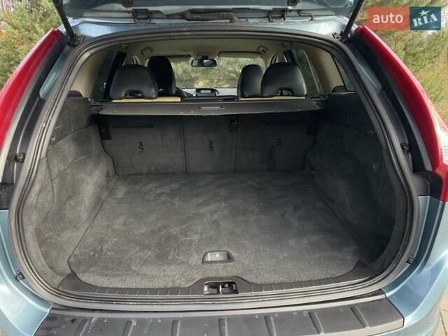 Вольво ХС60 2010 в Костополе на Automoto.ua Синий Вольво ХС60, объемом двигателя 2.4 л и пробегом 308 тыс. км за 12700 $, фото 3 на Automoto.ua