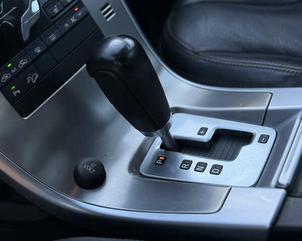 Синий Вольво ХС60, объемом двигателя 2.4 л и пробегом 153 тыс. км за 14700 $, фото 18 на Automoto.ua