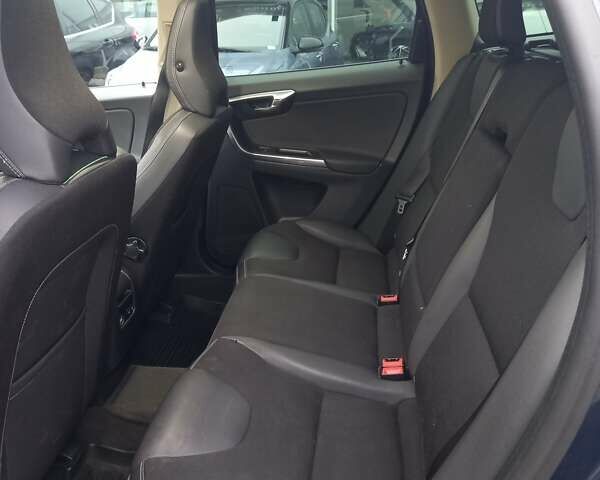 Синій Вольво ХС60, об'ємом двигуна 2.4 л та пробігом 231 тис. км за 15300 $, фото 25 на Automoto.ua