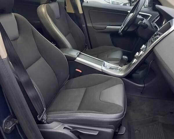 Синій Вольво ХС60, об'ємом двигуна 2.4 л та пробігом 231 тис. км за 15300 $, фото 29 на Automoto.ua