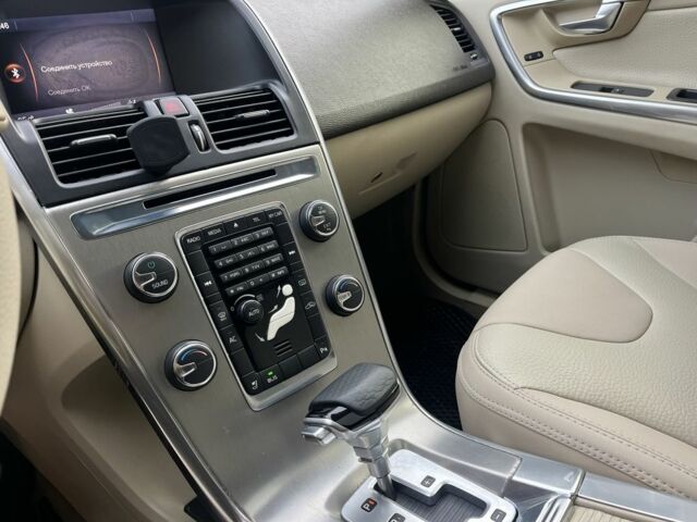 Синий Вольво ХС60, объемом двигателя 3.2 л и пробегом 158 тыс. км за 14000 $, фото 17 на Automoto.ua