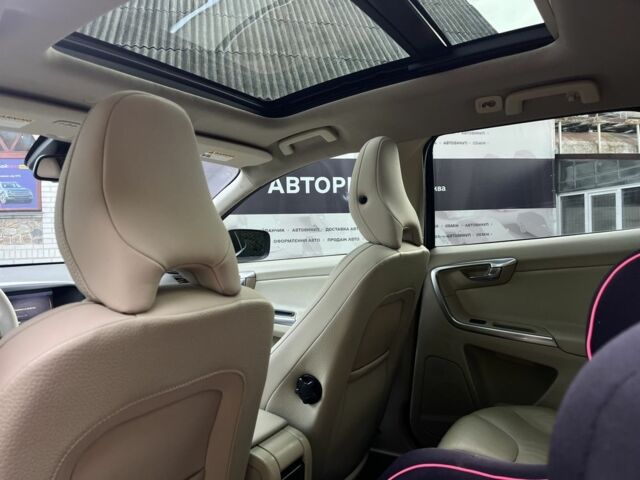 Синий Вольво ХС60, объемом двигателя 3.2 л и пробегом 158 тыс. км за 14000 $, фото 20 на Automoto.ua