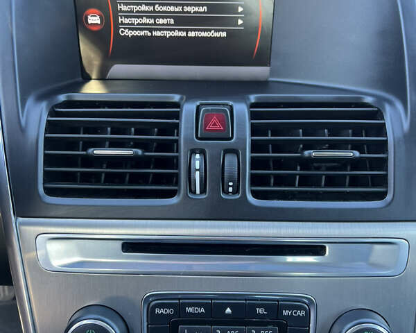 Синій Вольво ХС60, об'ємом двигуна 2.4 л та пробігом 237 тис. км за 16790 $, фото 41 на Automoto.ua