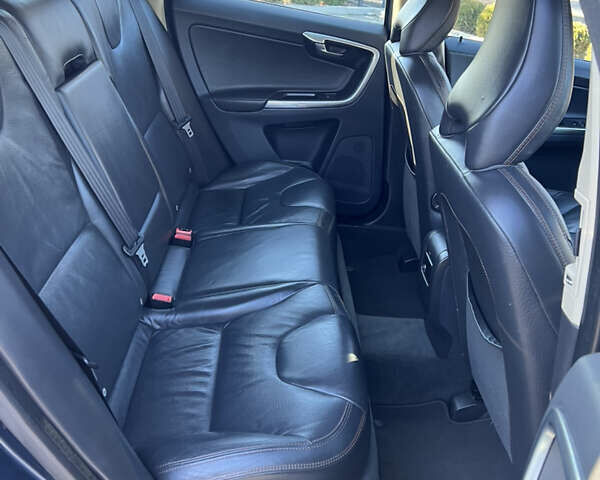 Синій Вольво ХС60, об'ємом двигуна 2.4 л та пробігом 237 тис. км за 16790 $, фото 27 на Automoto.ua