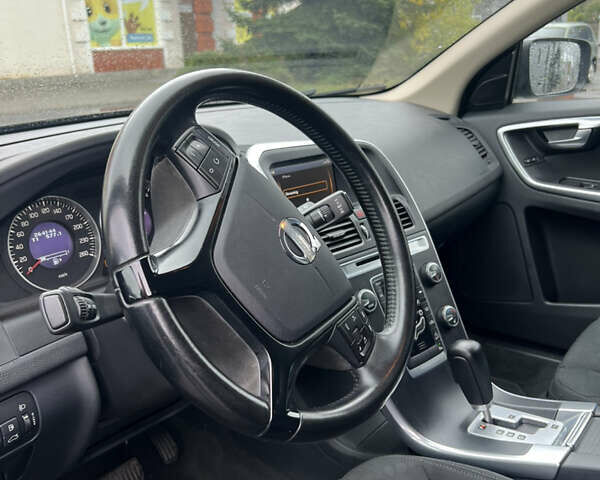 Синий Вольво ХС60, объемом двигателя 2.4 л и пробегом 265 тыс. км за 15700 $, фото 21 на Automoto.ua