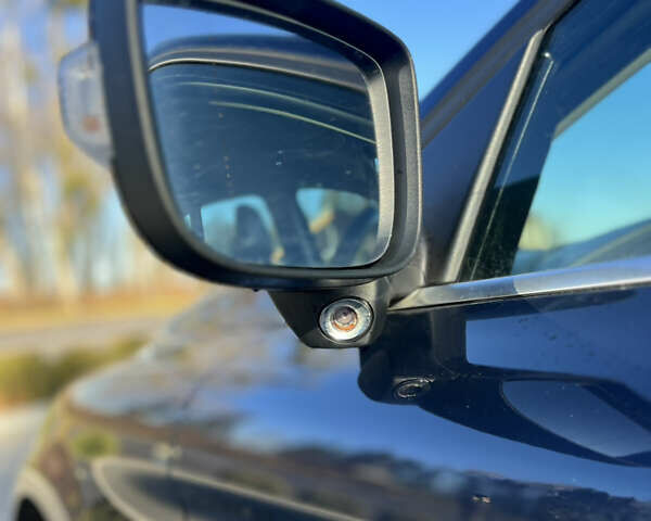 Синій Вольво ХС60, об'ємом двигуна 2.4 л та пробігом 237 тис. км за 16790 $, фото 17 на Automoto.ua