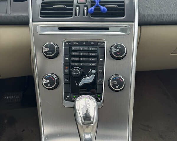 Синій Вольво ХС60, об'ємом двигуна 2.95 л та пробігом 235 тис. км за 12700 $, фото 12 на Automoto.ua