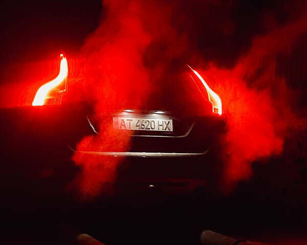 Синий Вольво ХС60, объемом двигателя 2.4 л и пробегом 300 тыс. км за 16000 $, фото 1 на Automoto.ua